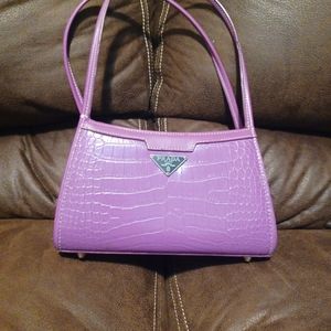 Small purple animal skin shoulder carry purse